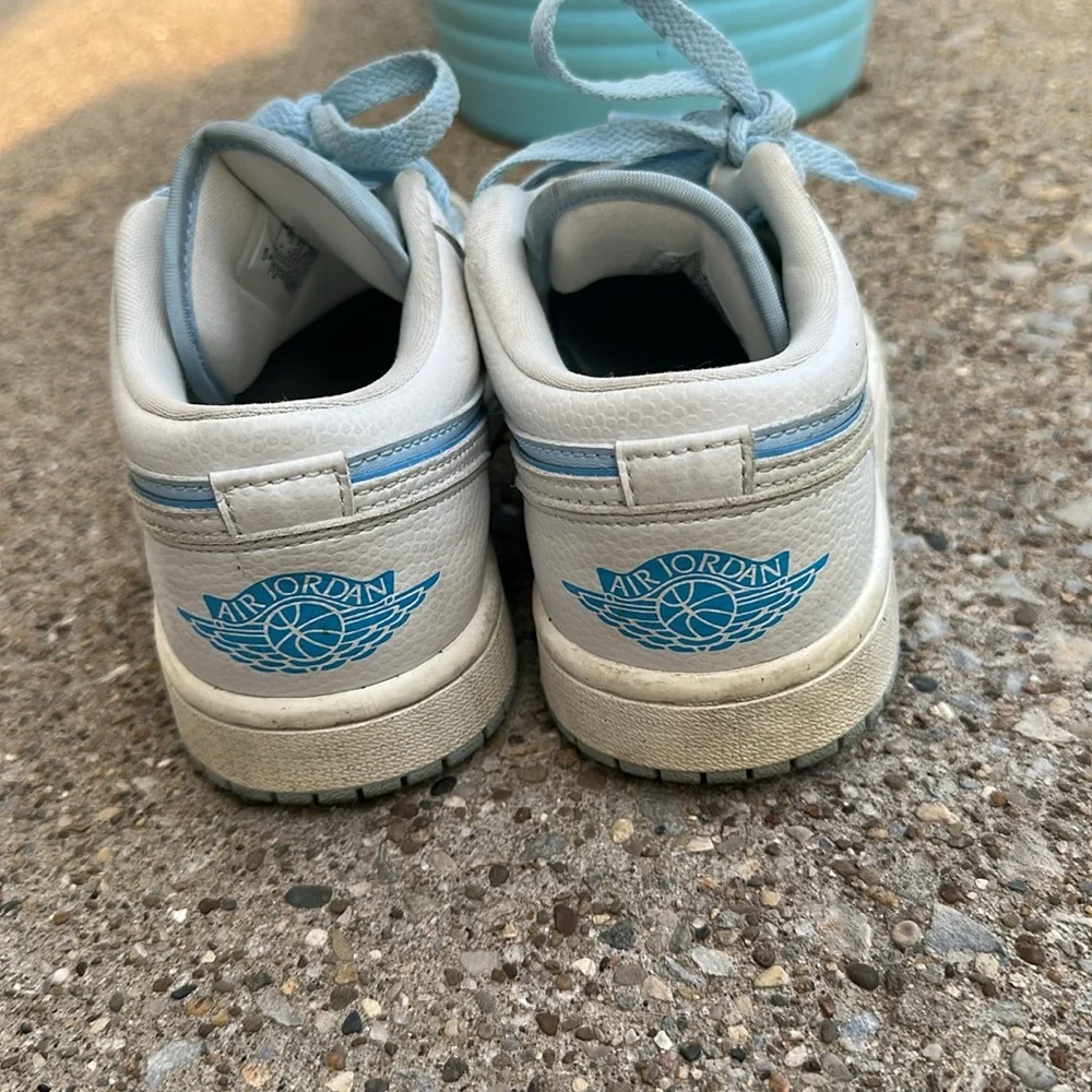 Nike Air Jordan Sneakers Light Blue Big Girls size 5